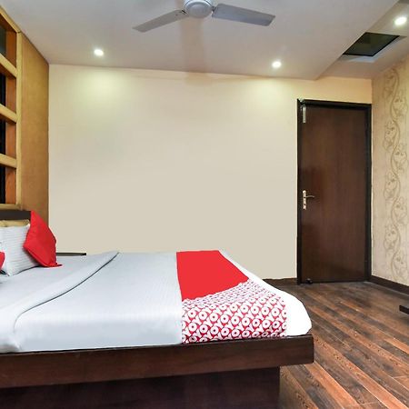 Hotel O Kochar Plaza Delhi  Exterior photo