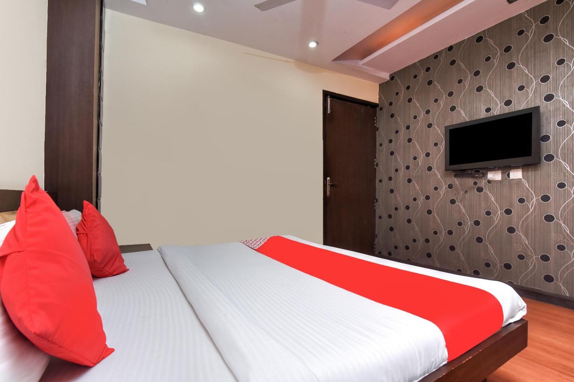 Hotel O Kochar Plaza Delhi  Exterior photo