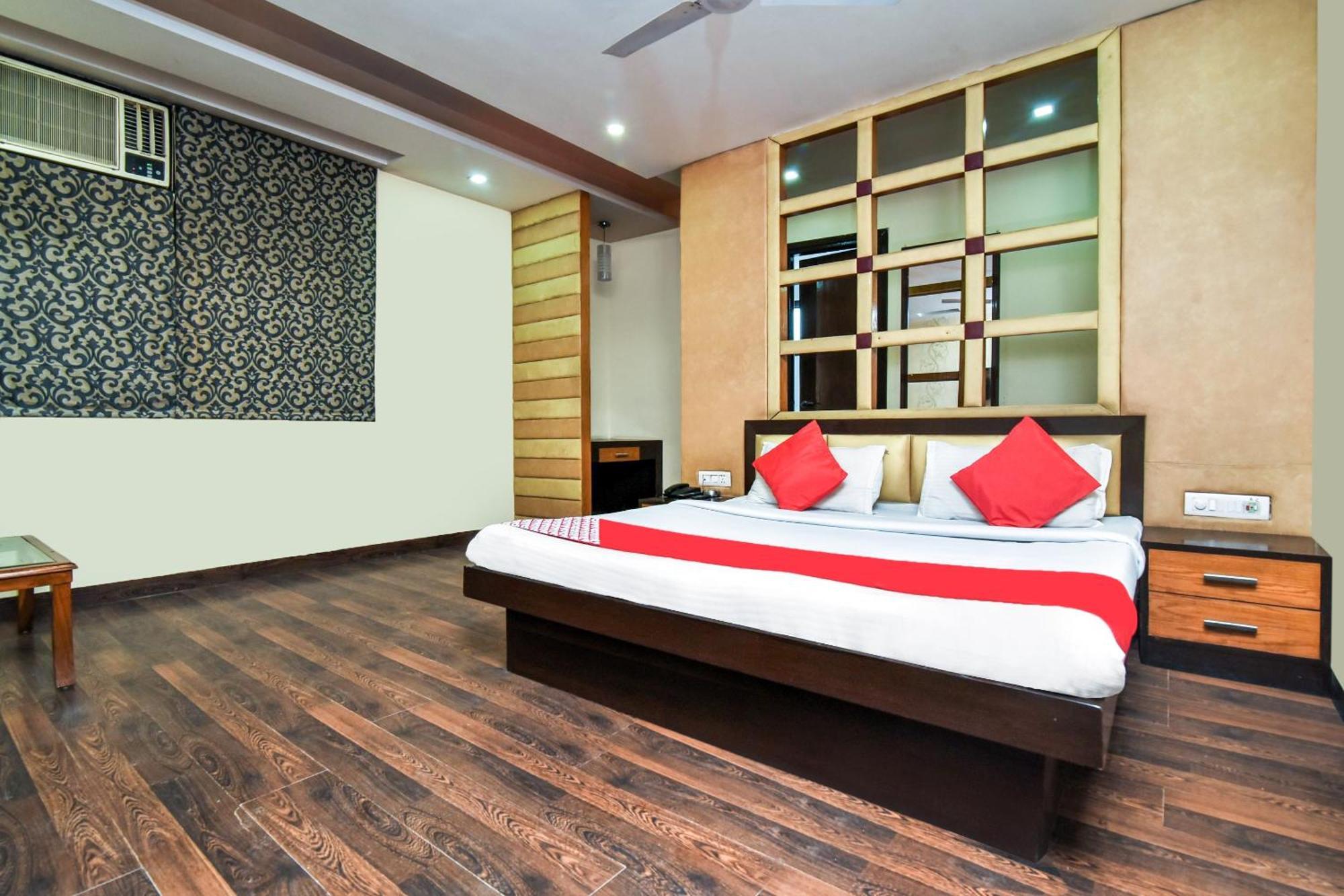 Hotel O Kochar Plaza Delhi  Exterior photo