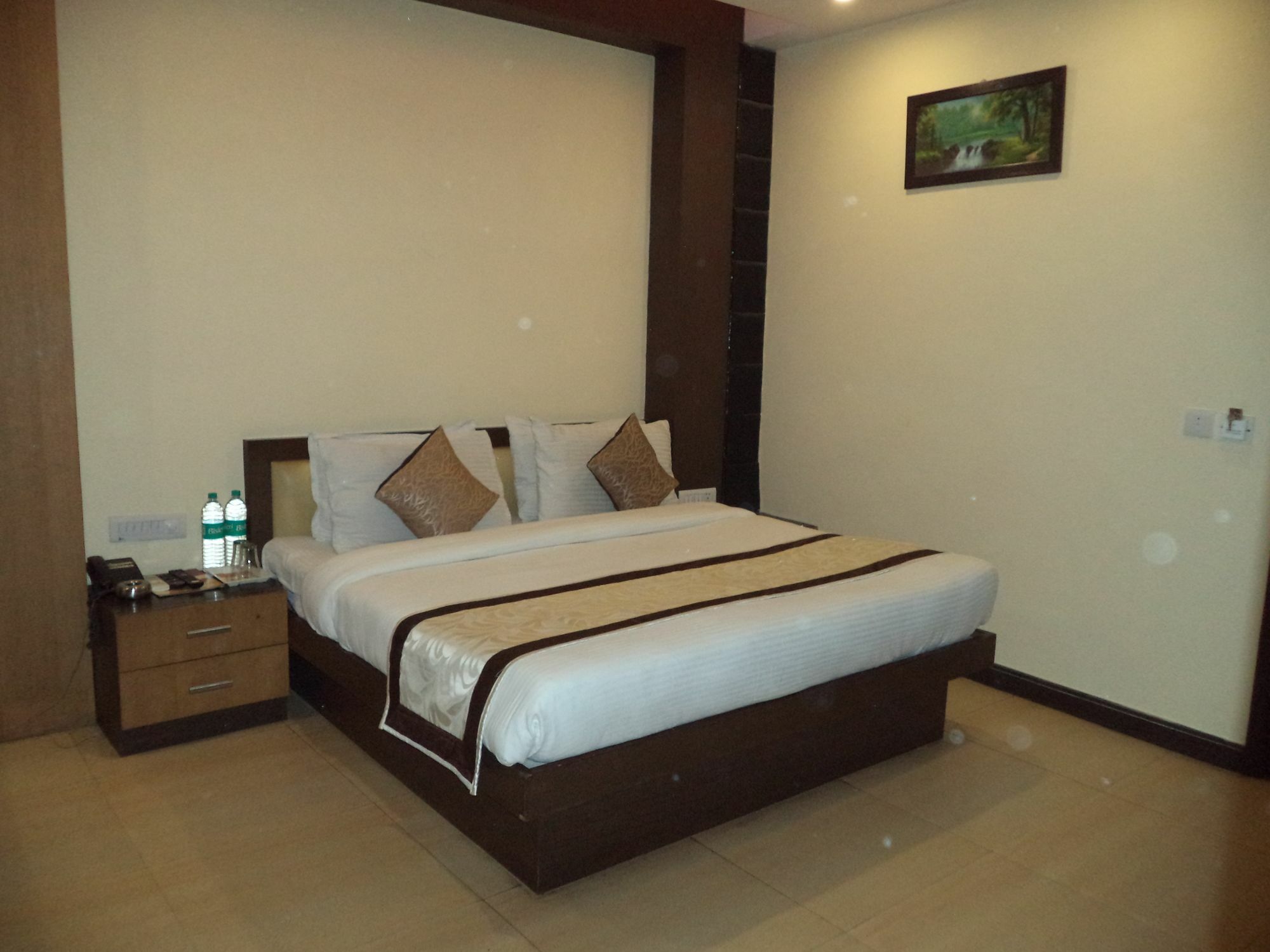 Hotel O Kochar Plaza Delhi  Exterior photo
