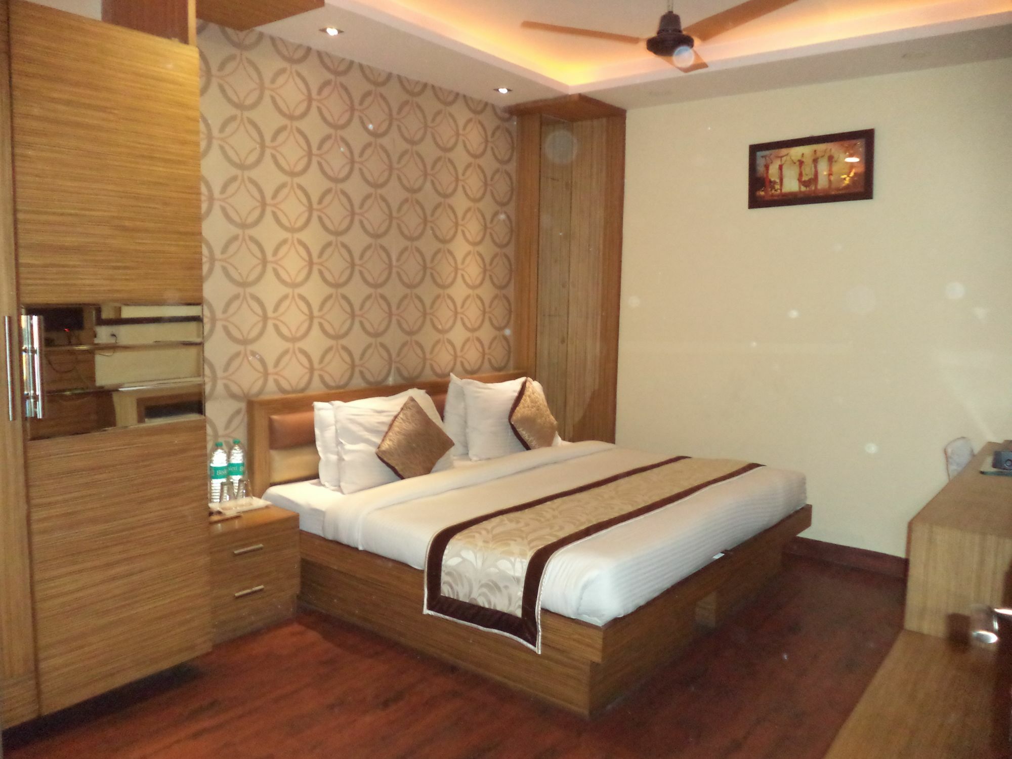 Hotel O Kochar Plaza Delhi  Exterior photo